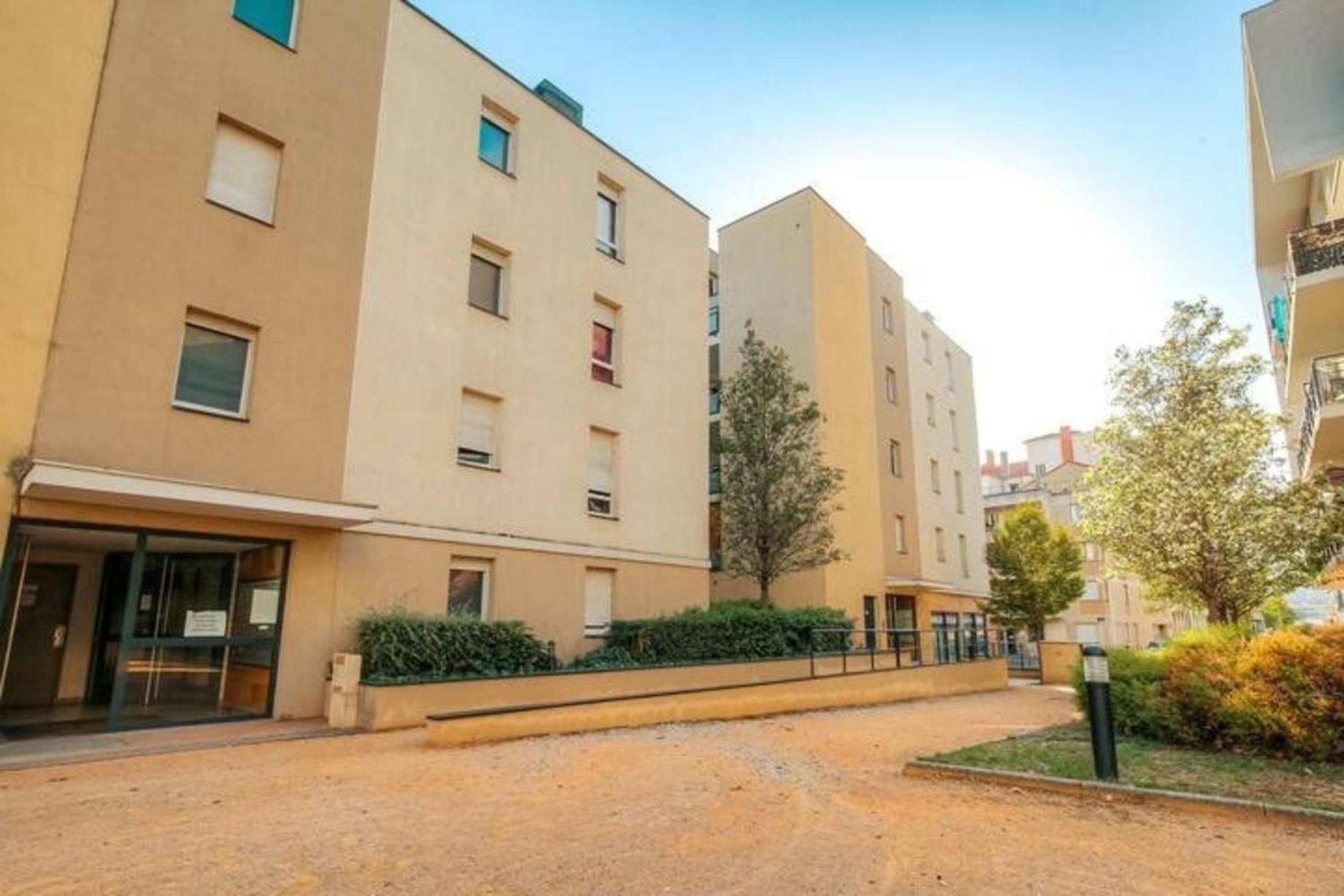 Апартаменты Le Calme Et Cosy Avec Parking Gratuit Лион Экстерьер фото